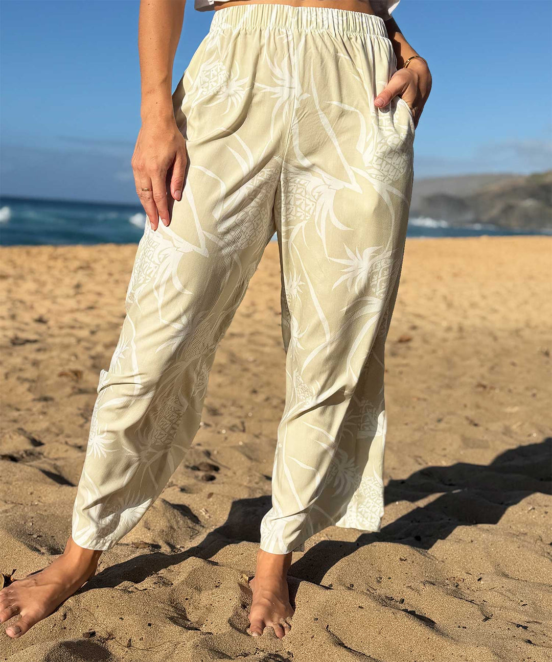 Pineapple Field Resort Pants - Sand Bar
